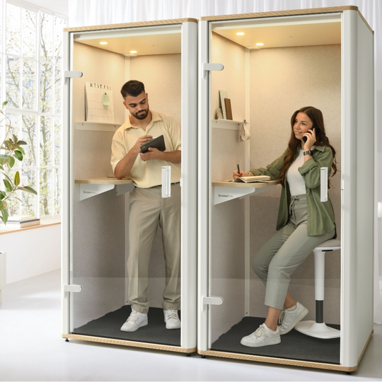 Zwei Telefonboxen Bosselino Uno