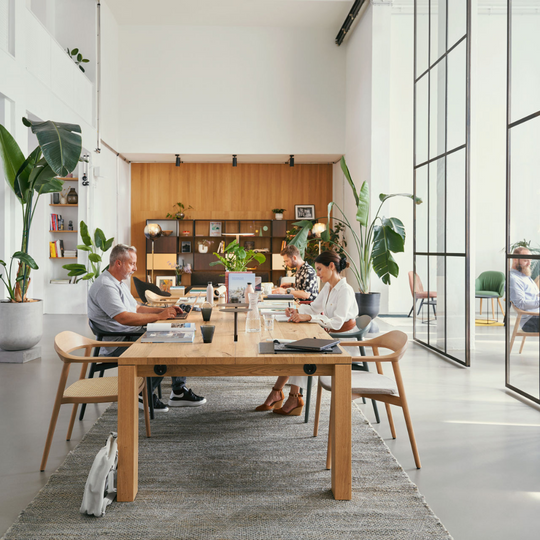 Sedus se:café Teamarbeitsplatz