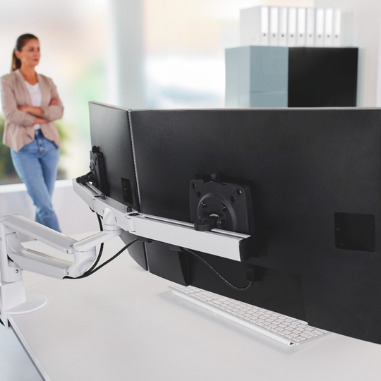Novus Doppel-Monitortragarm Clu Plus X2 bis 27" optional mit Laptophalterung
