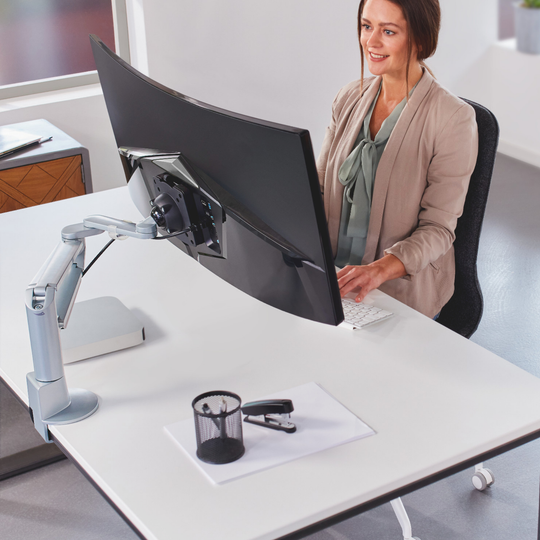 Novus Monitortragarm Clu Plus C mit Tischbefestigung für Bildschirme bis ca. 50" / 15 kg