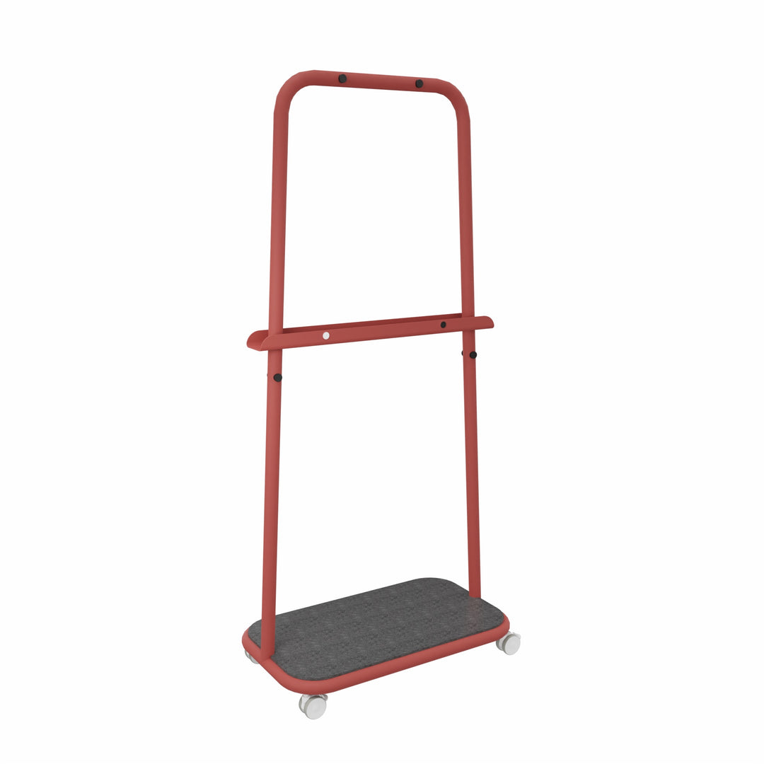 Workwell Sedus se lab rack mit der Gestellfarbe cayennerot, Boden Filz anthrazit mit Rollen.
