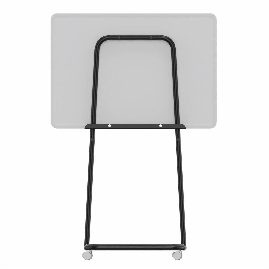 Workwell Sedus se lab rack mit der Gestellfarbe schwarz, Boden Filz anthrazit mit Rollen.